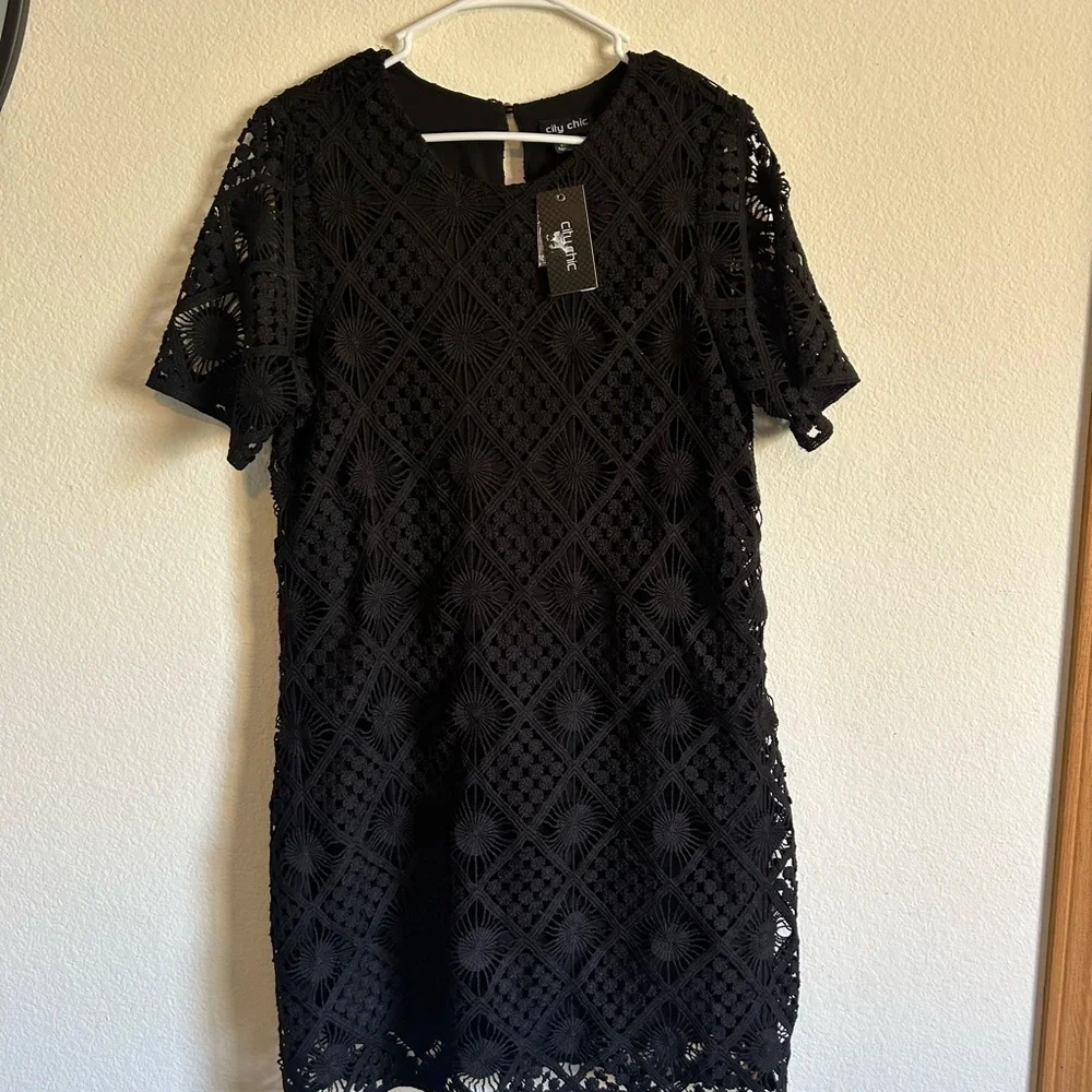 NWT TRENDY PLUS SIZE CROCHET VIBES MINI DRESS IN BLACK CITY CHIC